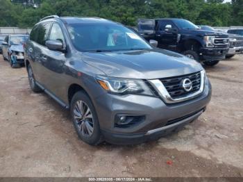  Salvage Nissan Pathfinder