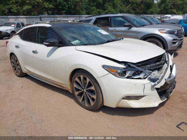  Salvage Nissan Maxima