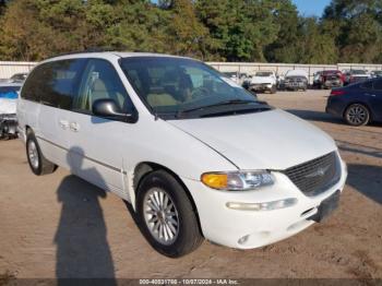  Salvage Chrysler Town & Country