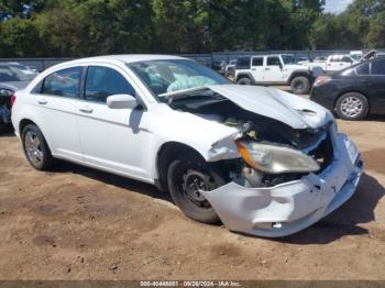  Salvage Chrysler 200