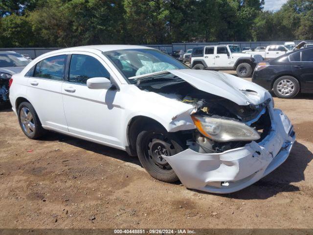  Salvage Chrysler 200