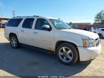  Salvage Chevrolet Suburban 1500