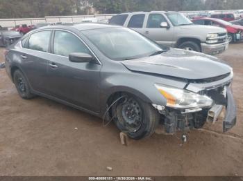  Salvage Nissan Altima