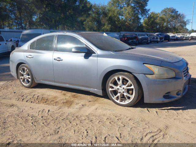  Salvage Nissan Maxima