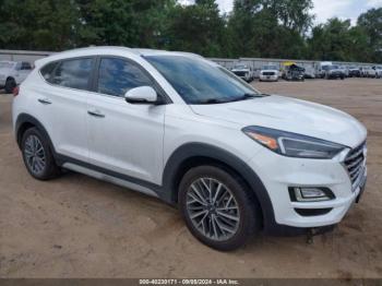  Salvage Hyundai TUCSON