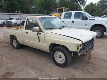  Salvage Toyota Pickup