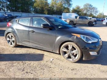  Salvage Hyundai VELOSTER