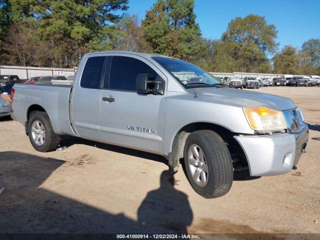  Salvage Nissan Titan