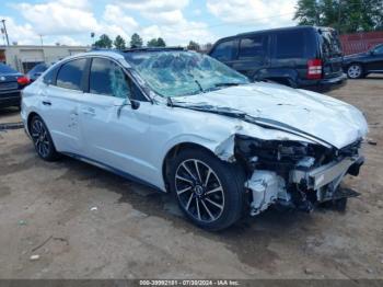  Salvage Hyundai SONATA