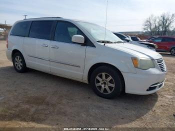  Salvage Chrysler Town & Country