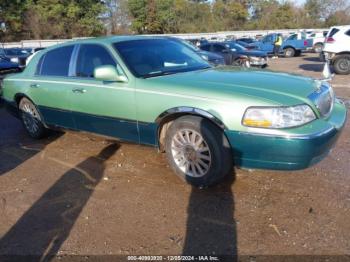  Salvage Lincoln Towncar