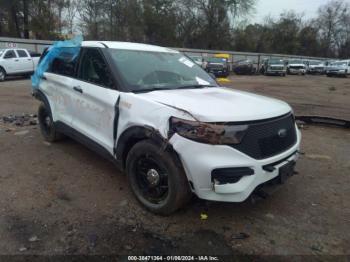  Salvage Ford Police Interceptor Utilit