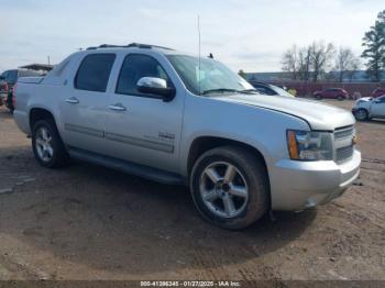  Salvage Chevrolet Avalanche