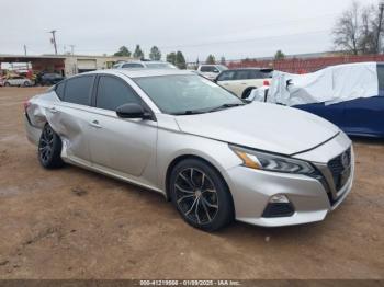  Salvage Nissan Altima