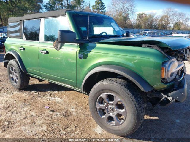  Salvage Ford Bronco