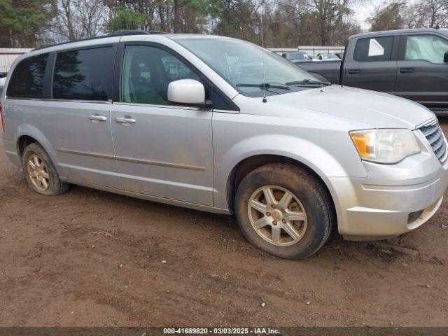  Salvage Chrysler Town & Country