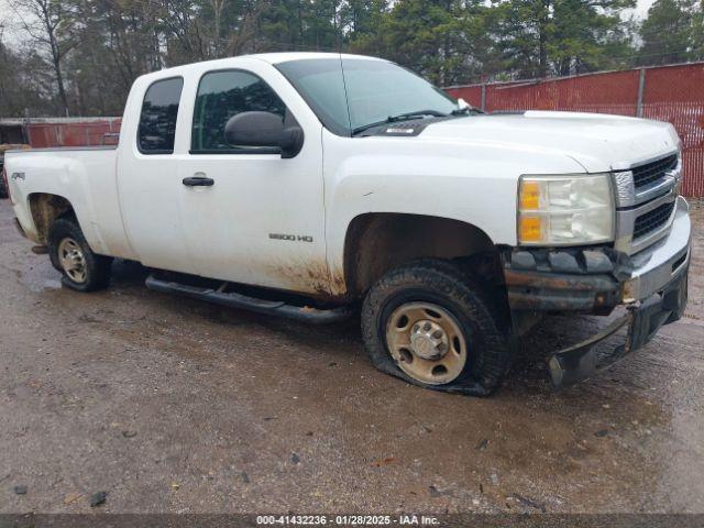  Salvage Chevrolet Silverado 2500