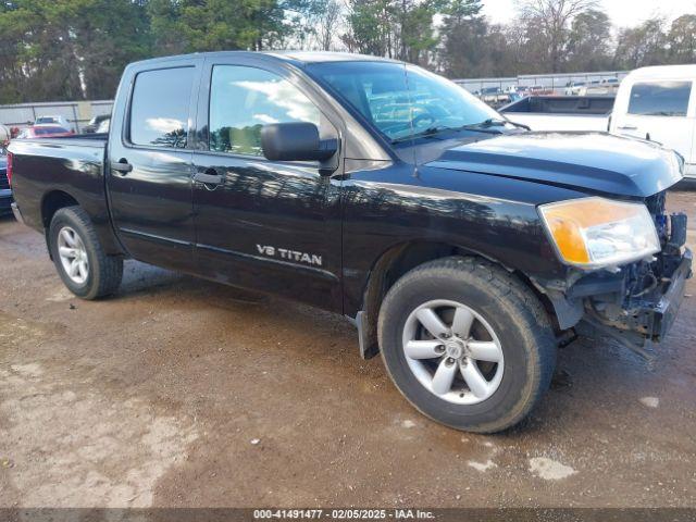  Salvage Nissan Titan