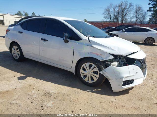  Salvage Nissan Versa