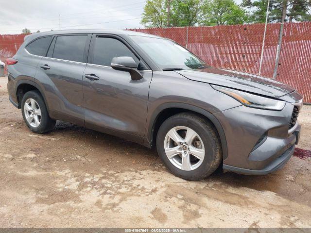  Salvage Toyota Highlander