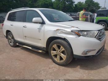  Salvage Toyota Highlander