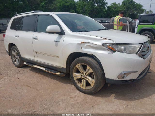  Salvage Toyota Highlander