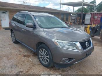  Salvage Nissan Pathfinder