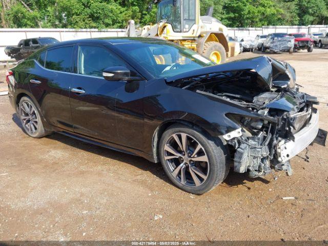  Salvage Nissan Maxima