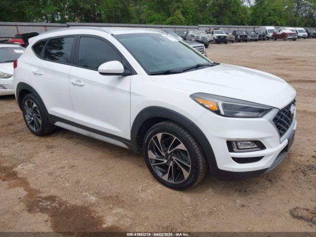  Salvage Hyundai TUCSON