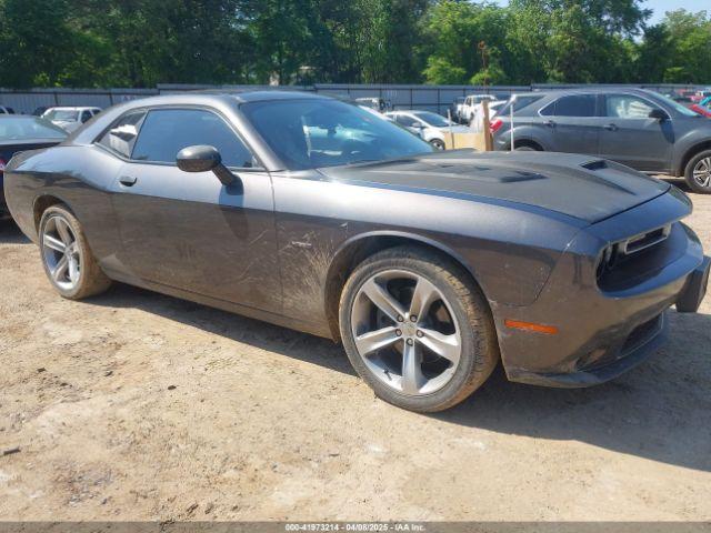  Salvage Dodge Challenger