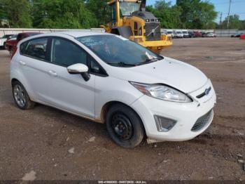  Salvage Ford Fiesta