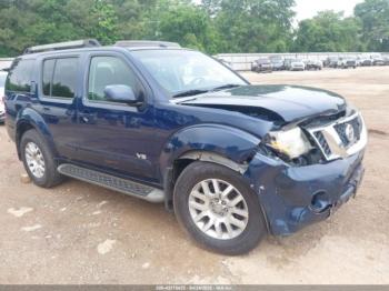  Salvage Nissan Pathfinder