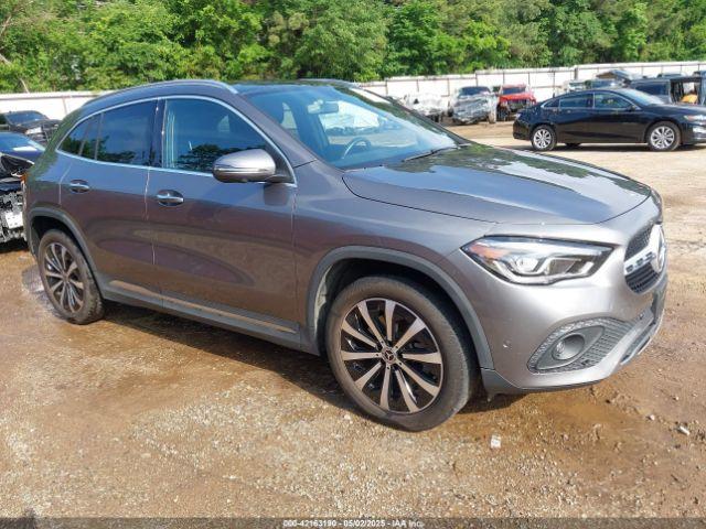  Salvage Mercedes-Benz GLA