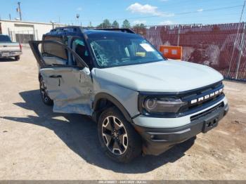  Salvage Ford Bronco
