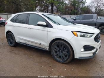  Salvage Ford Edge