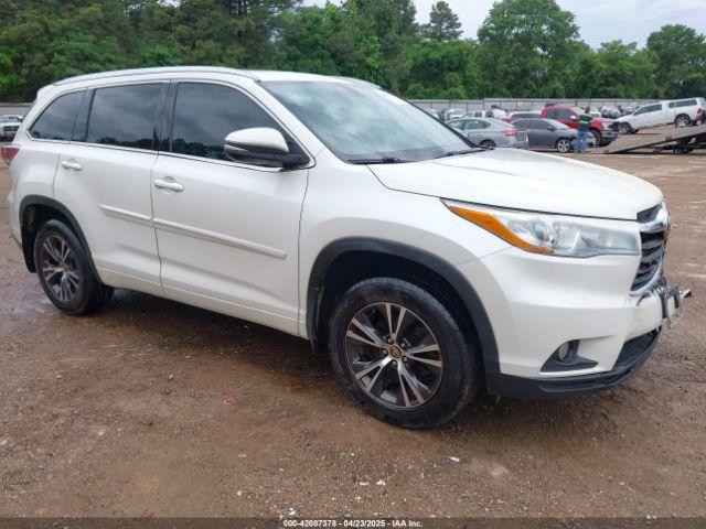  Salvage Toyota Highlander