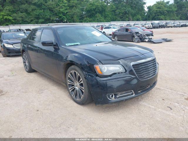  Salvage Chrysler 300