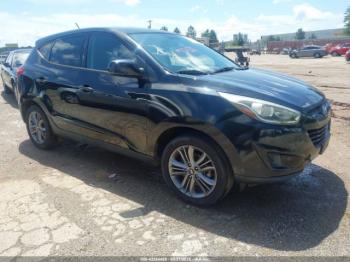  Salvage Hyundai TUCSON
