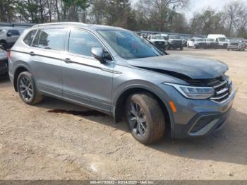  Salvage Volkswagen Tiguan