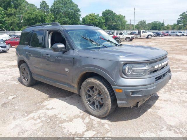  Salvage Ford Bronco