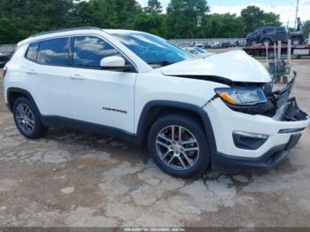  Salvage Jeep Compass