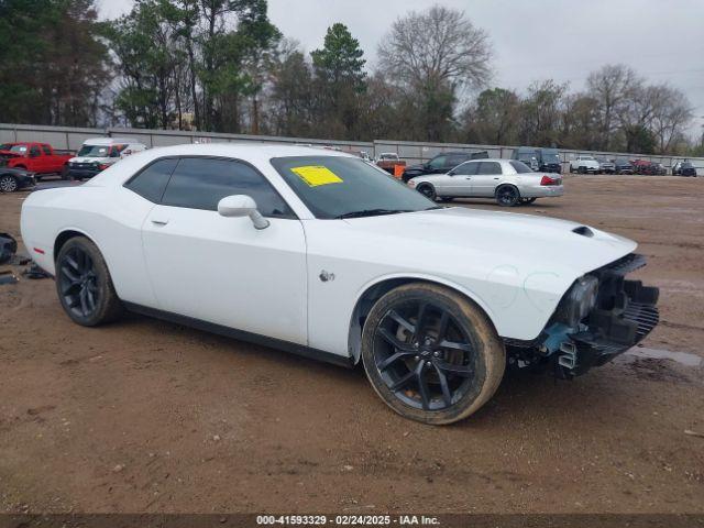  Salvage Dodge Challenger