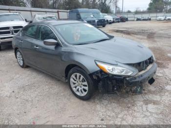  Salvage Nissan Altima
