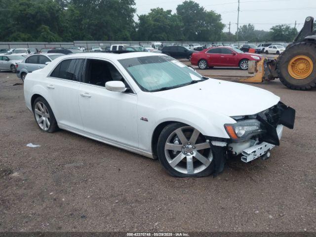  Salvage Chrysler 300