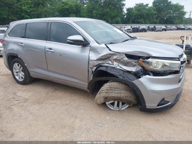  Salvage Toyota Highlander