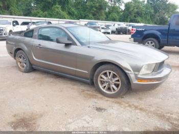  Salvage Ford Mustang