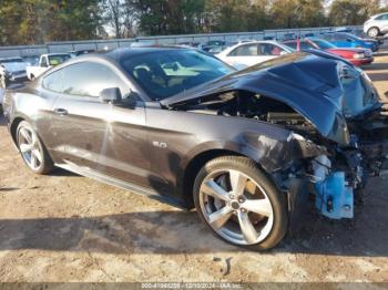  Salvage Ford Mustang