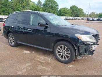  Salvage Nissan Pathfinder