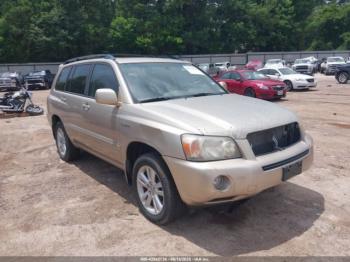  Salvage Toyota Highlander