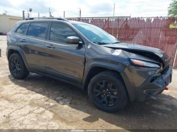  Salvage Jeep Cherokee
